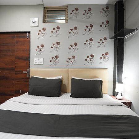 Hotel Sai Inn, Ahmedabad Airport Eksteriør bilde