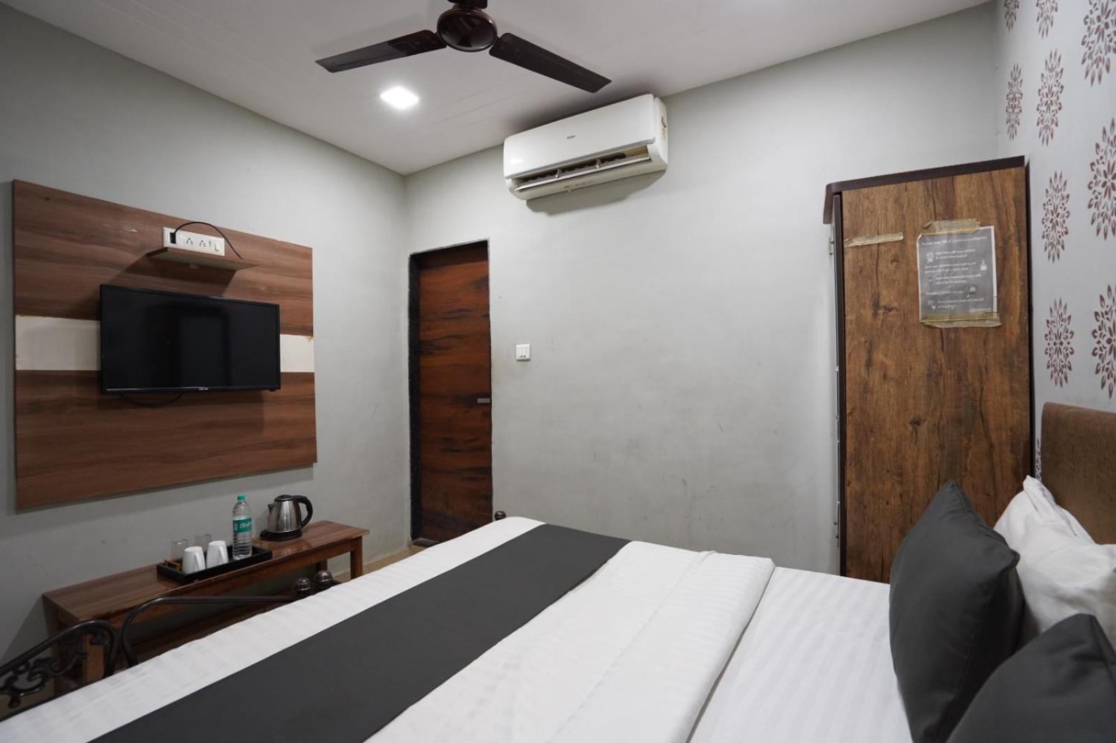 Hotel Sai Inn, Ahmedabad Airport Eksteriør bilde